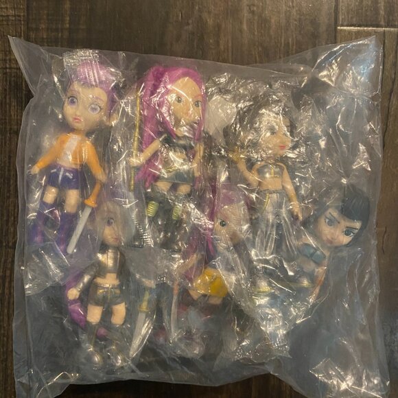 K-Pop Demon Hunters - Rumi, Mira & Zoey Mini Figure Dolls 4” Gift, 6pc-Set, New - Picture 5 of 7